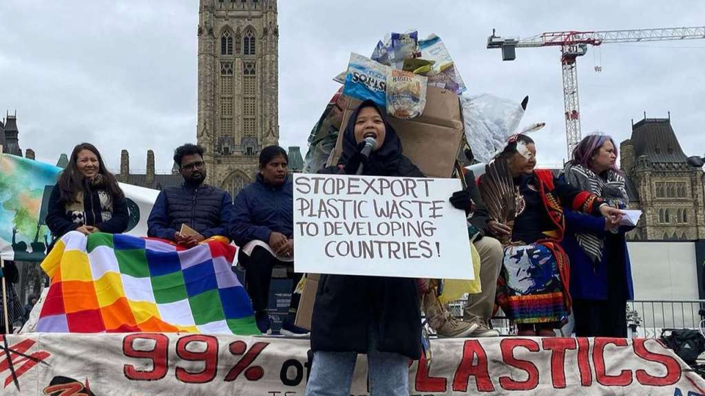 Negara Maju Ekspor Sampah Plastik ke Indonesia, Pelajar Gresik Demo di&nbsp;Kanada