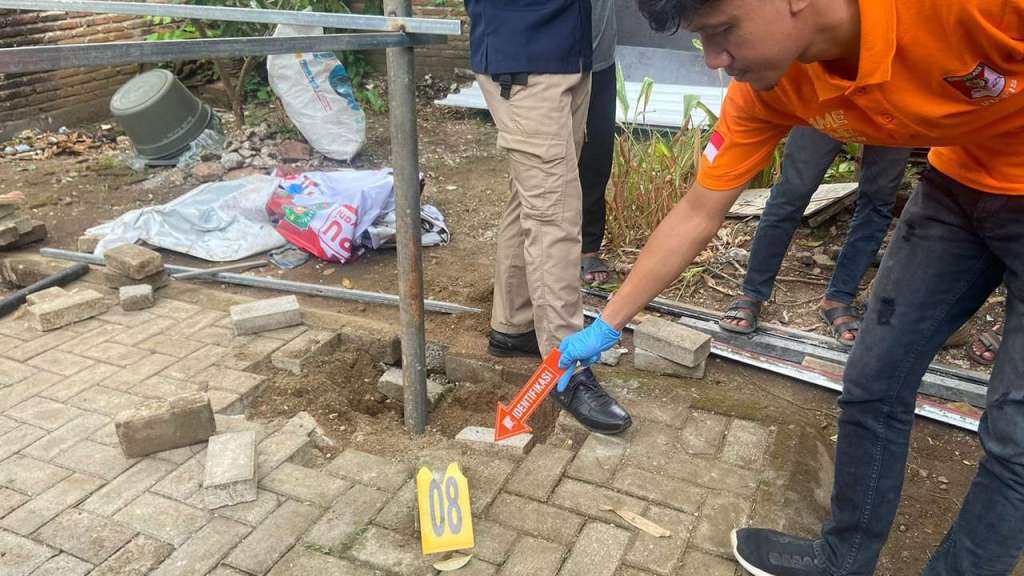 Pelajar Trenggalek Main di Kost Teman Pulang Tak Bernyawa: Tersengat&nbsp;Listrik