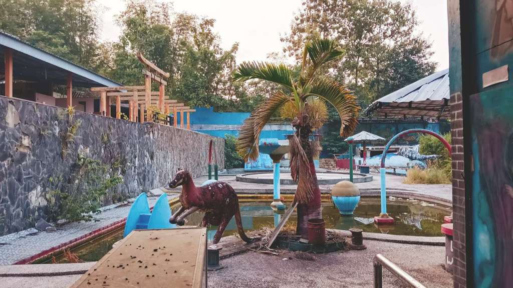 Water Park USC Trenggalek: Dulu Ramai, Sekarang&nbsp;Terbengkalai