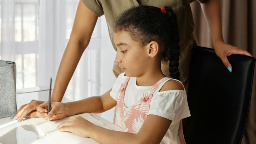 Kesulitan Belajar pada Anak dan Cara&nbsp;Mengatasinya