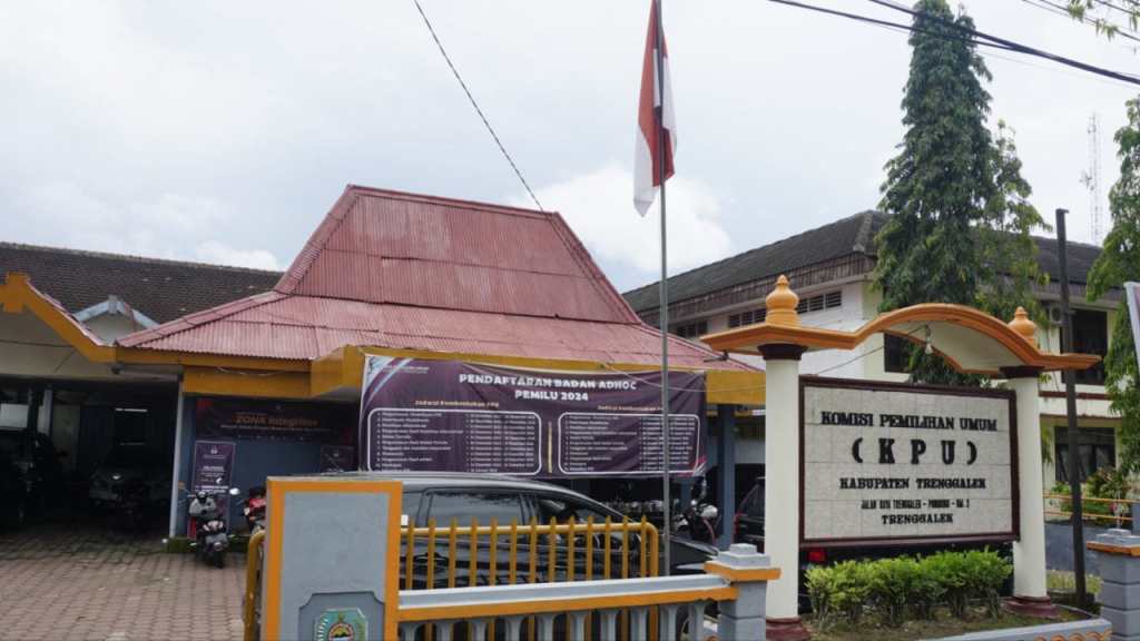 2 Wajah Lama 3 Wajah Baru, Inilah Daftar Anggota Komisioner KPU Trenggalek Periode&nbsp;2024-2029