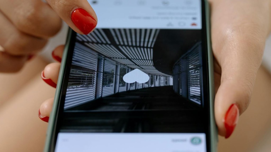 Dampak Penggunaan Internet dan Media Sosial yang Berlebihan pada&nbsp;Remaja